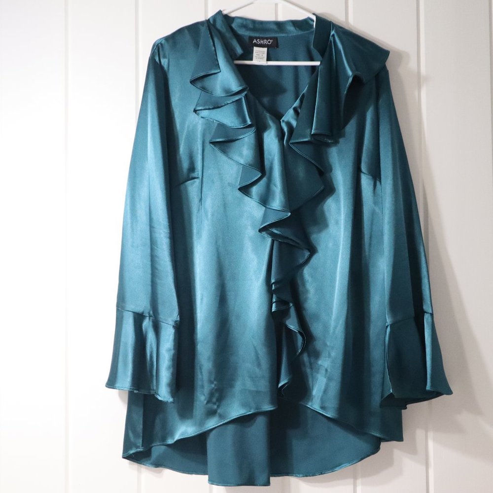 ASHRO Quinn Satin turquoise blue Top Size 1X